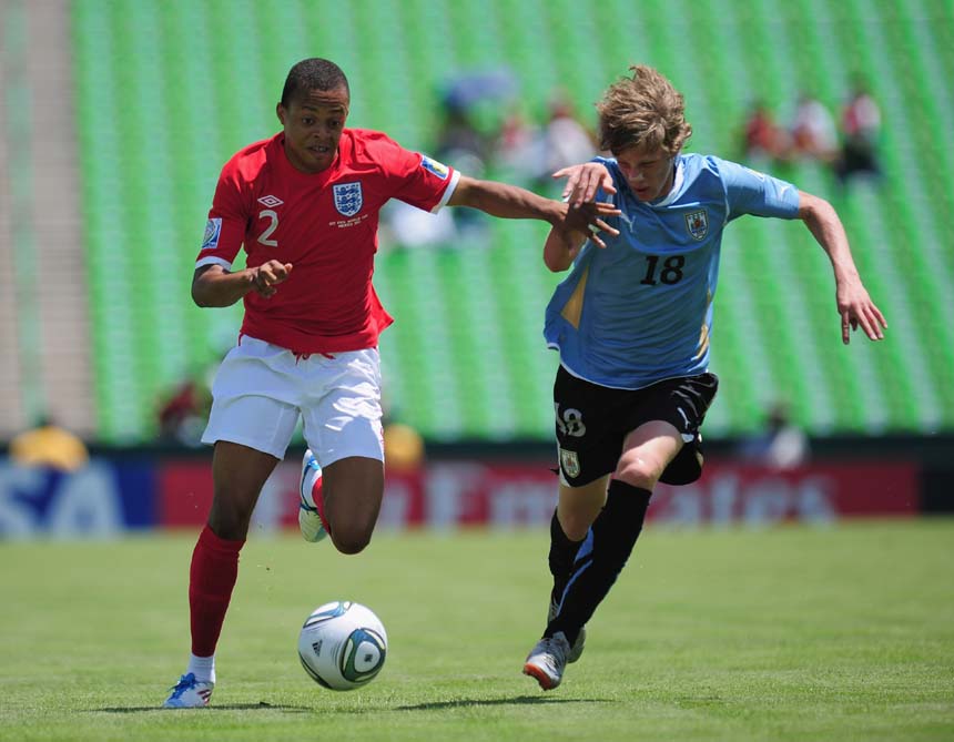 Jordan Cousins attacks Uruguay.